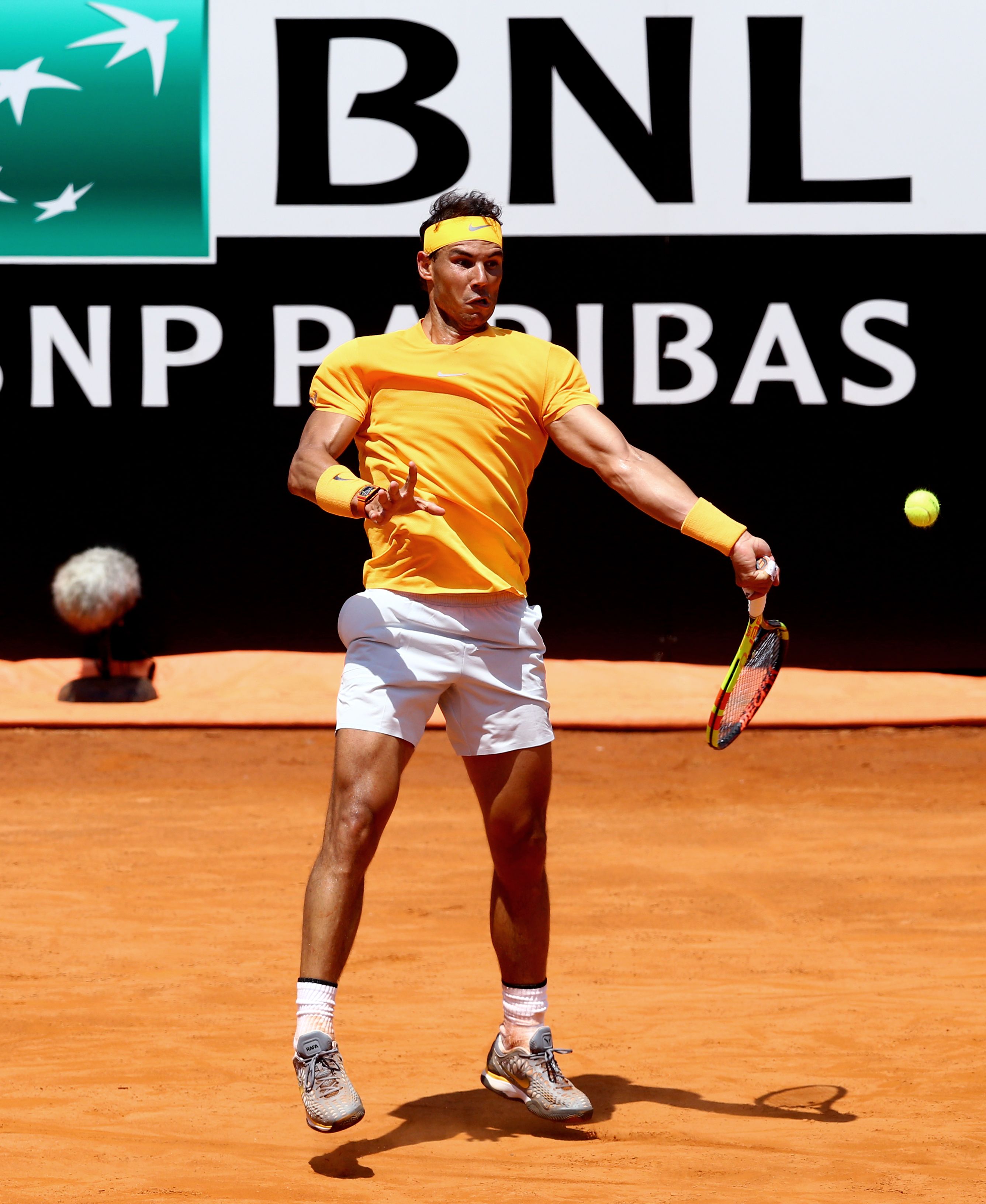 意大利网球队爆冷日本网球队,纳达尔三分雨点燃全场 意大利网球队爆冷日本网球队,纳达尔三分雨点燃全场