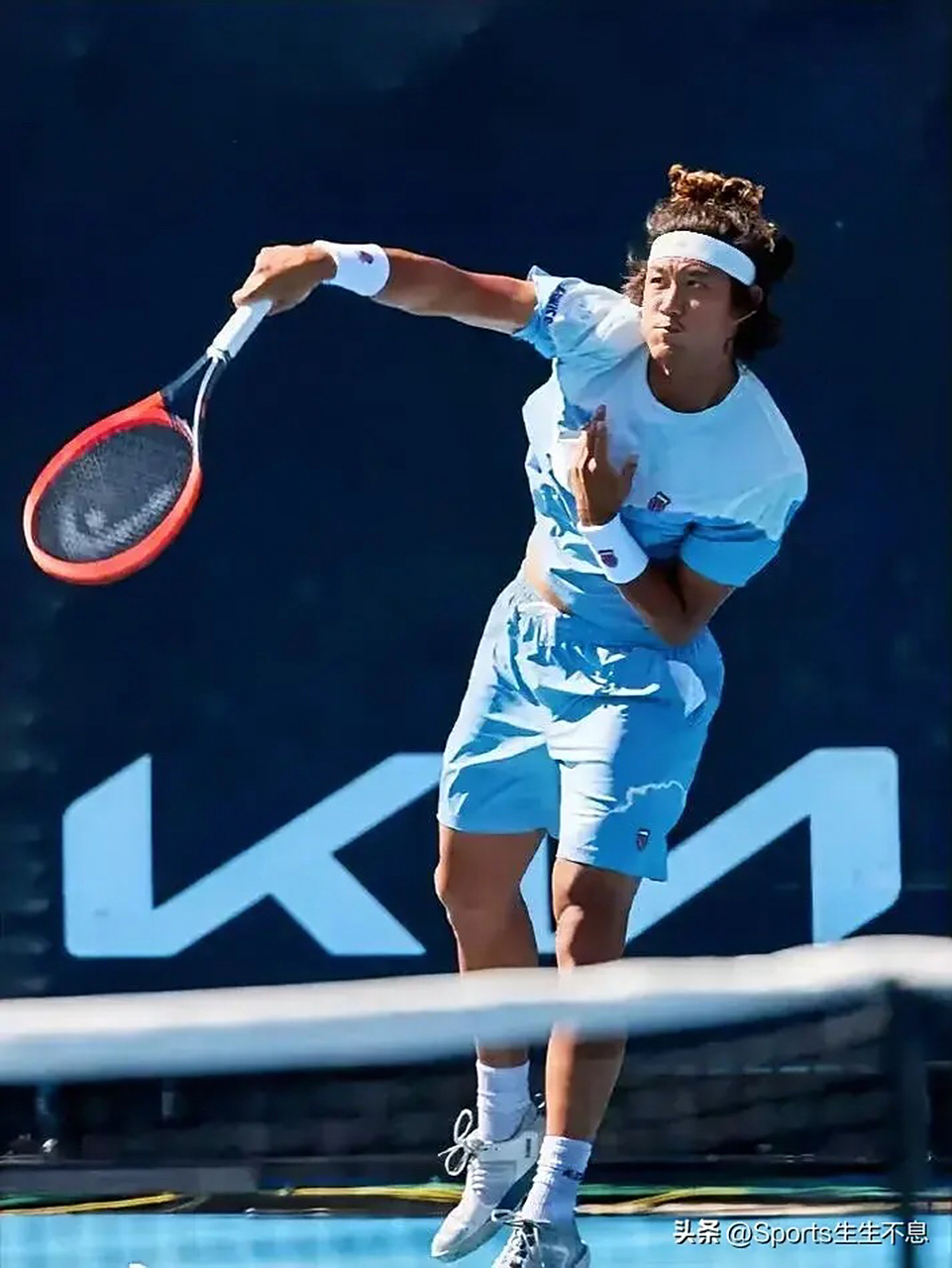 世界网球队险胜欧洲网球队，瓦林卡三分雨点燃全场