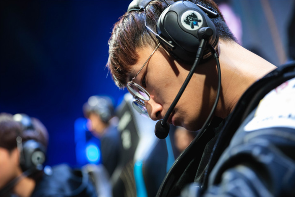 MAD逆转EDG，Tian完成帽子戏法