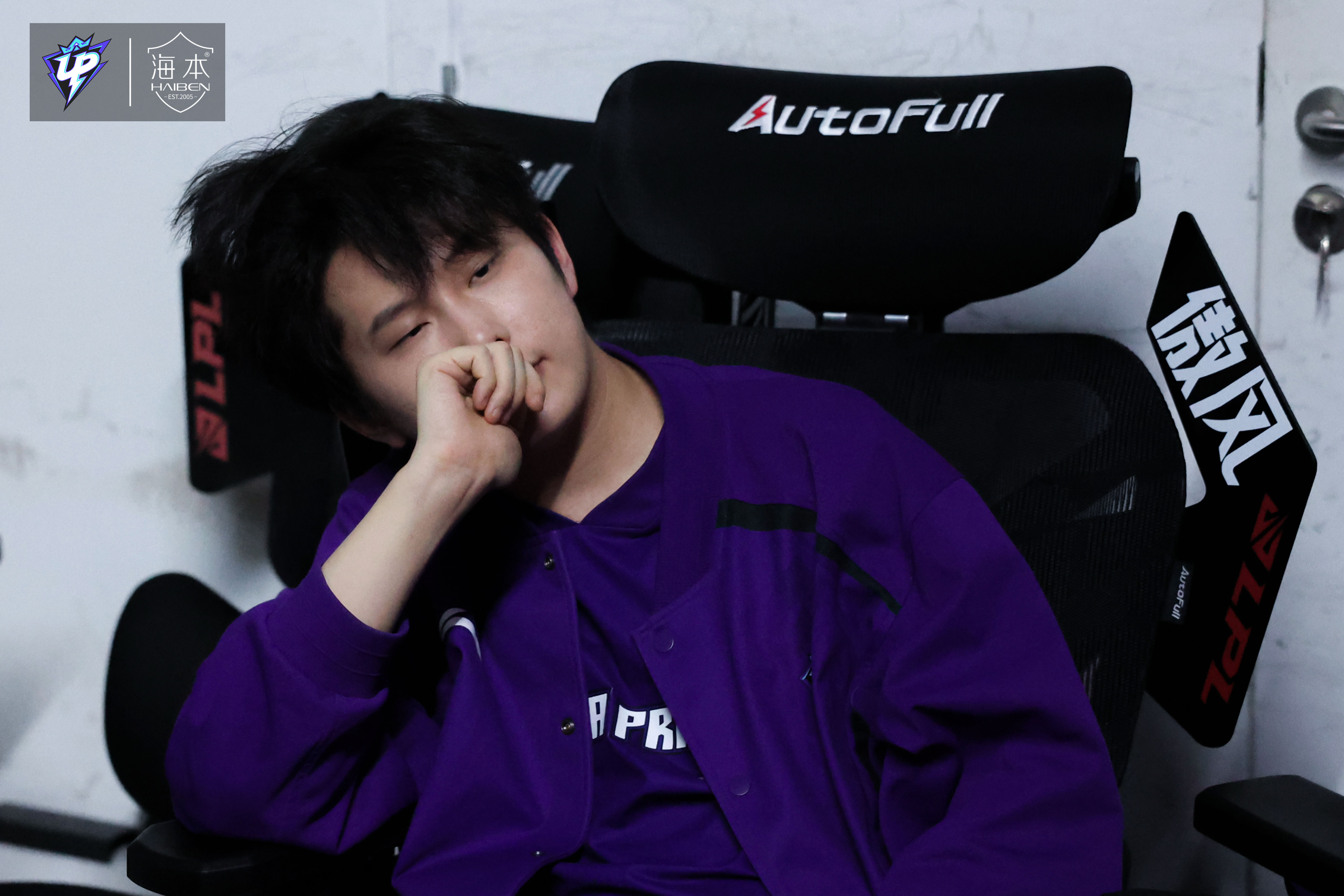 英雄联盟球员突破自我，表现堪称完美