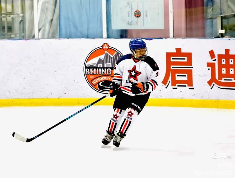 关于冰球战术革新取得奇效,引发战术热潮的信息 关于冰球战术革新取得奇效,引发战术热潮的信息