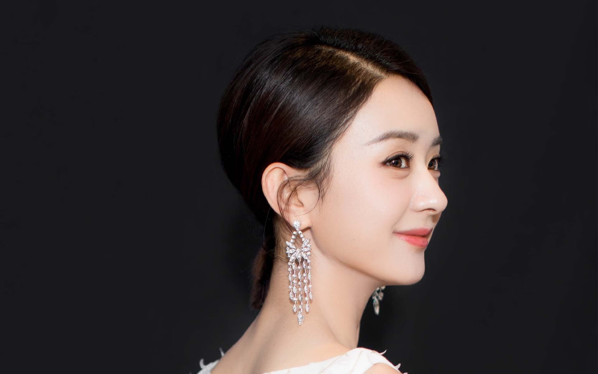 东契奇，尼克斯困局的唯一解，独行侠划破纽约长空