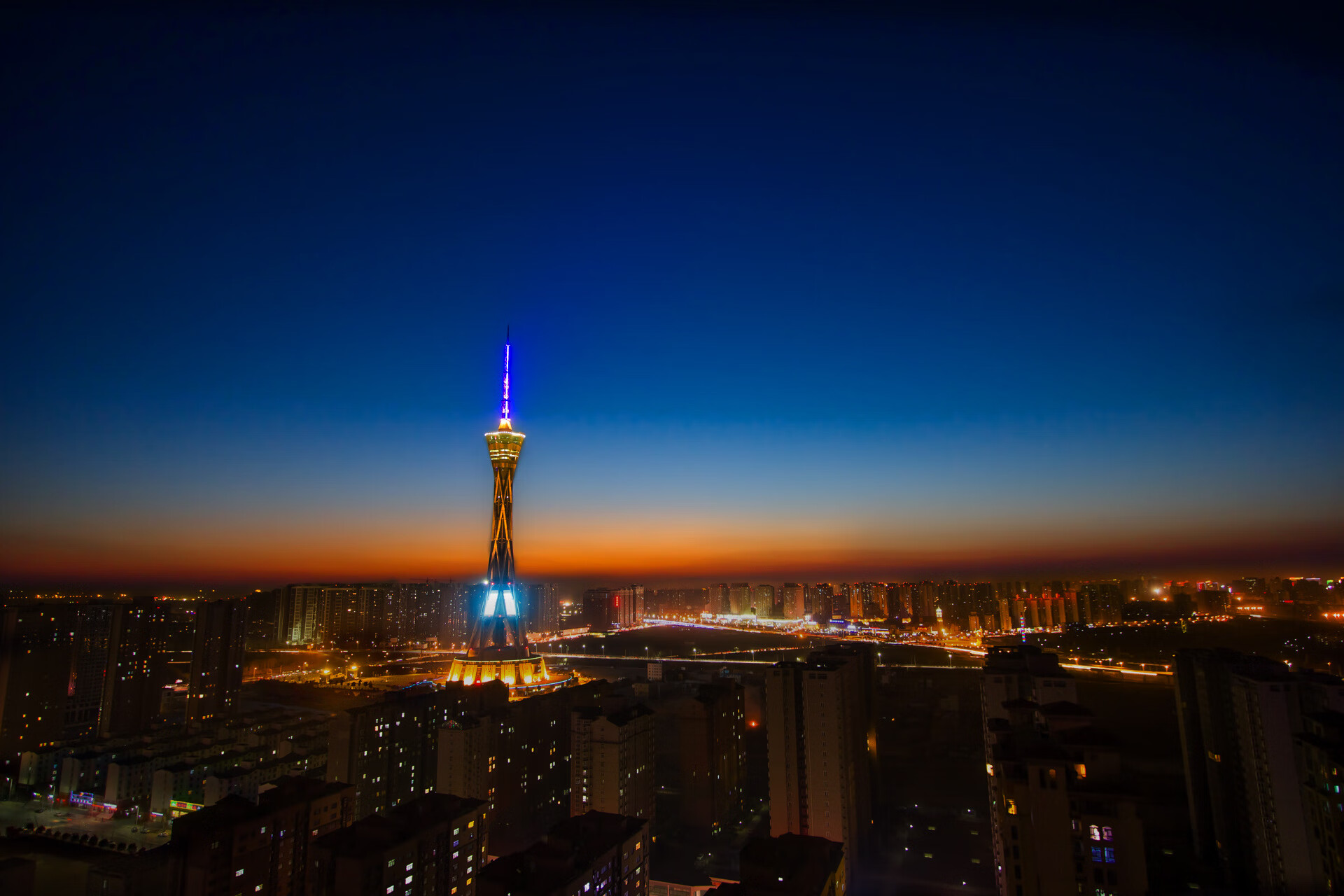 双城记，从马拉卡纳到蒙扎，努涅斯用足球智慧驾驶F1爆冷